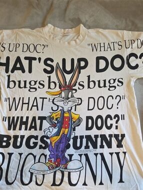 Vintage LOONEY Tunes Bugs Bunny Graphic Tee